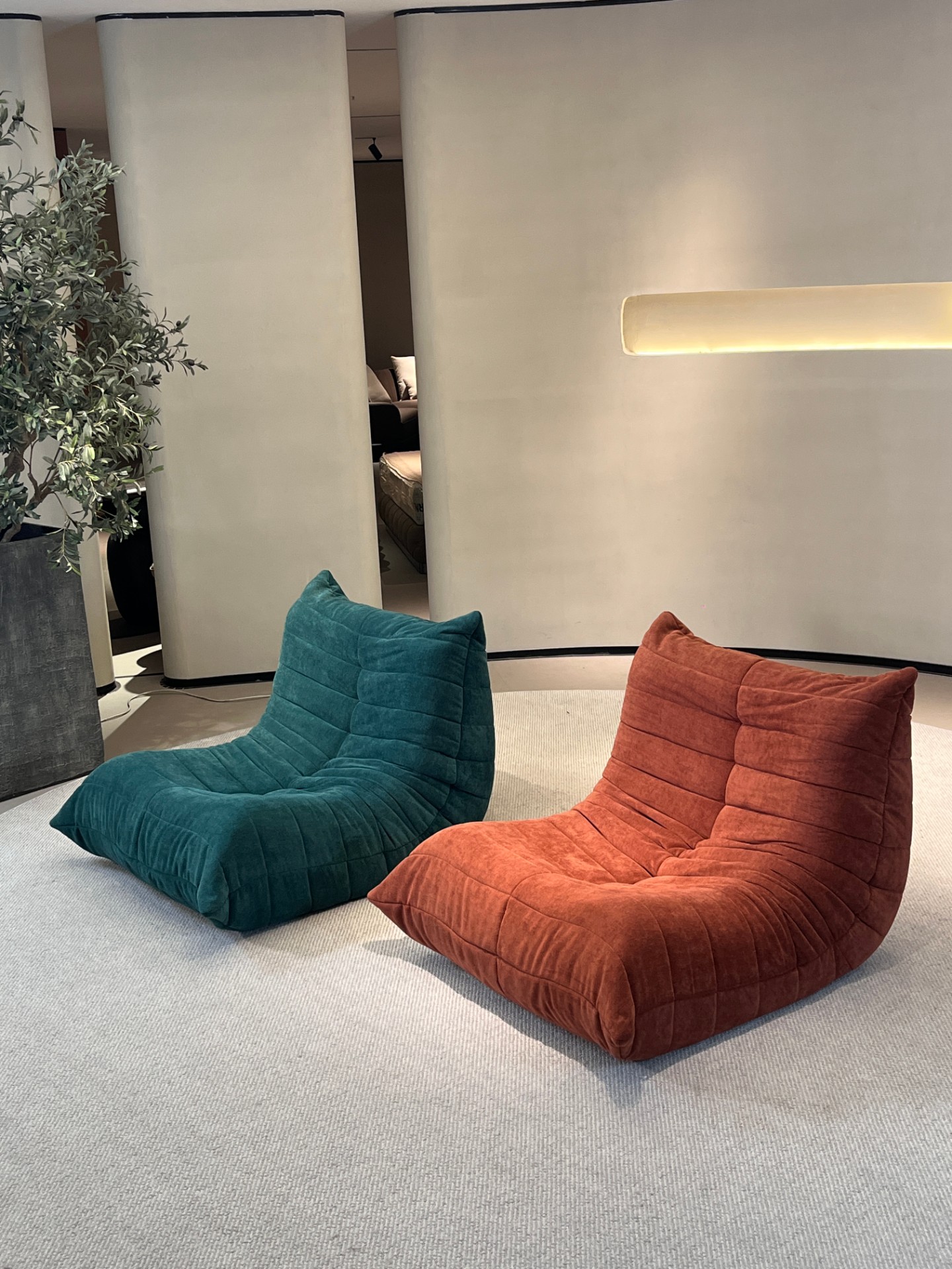 07 毛毛虫沙发.jpg